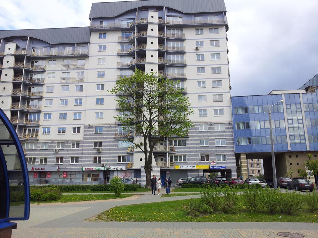 Апартаменты Независимости 168-2 Minsk Habitación foto