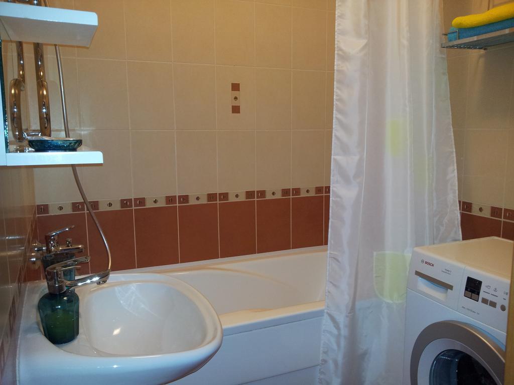 Апартаменты Независимости 168-2 Minsk Habitación foto